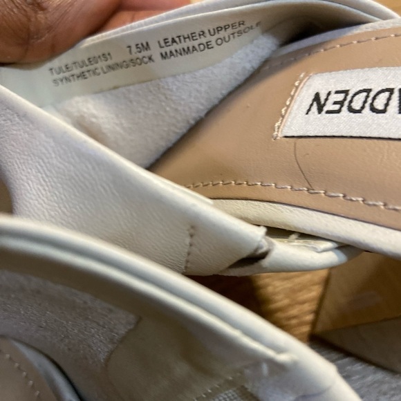 STEVE MADDEN Tule Block Heel Sandal - Picture 11 of 11